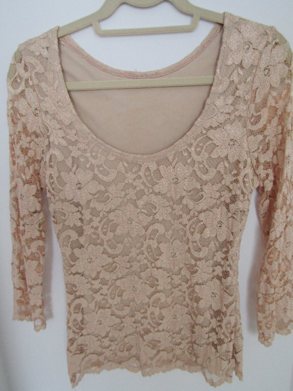 Boston Proper Sz S, Scoop Neck, Stretch 3/4 Sleeve Top , Beige Lace